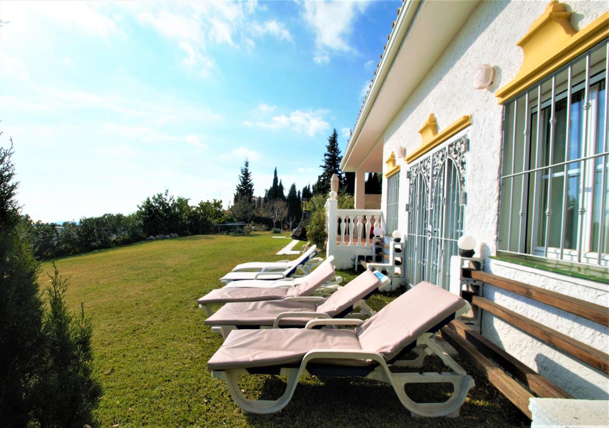Holiday Villa In 10 Min From Fuengirola Beach With Sea Views Pool Bbq Parking Wifi Aircon Big Garden 미하스 외부 사진