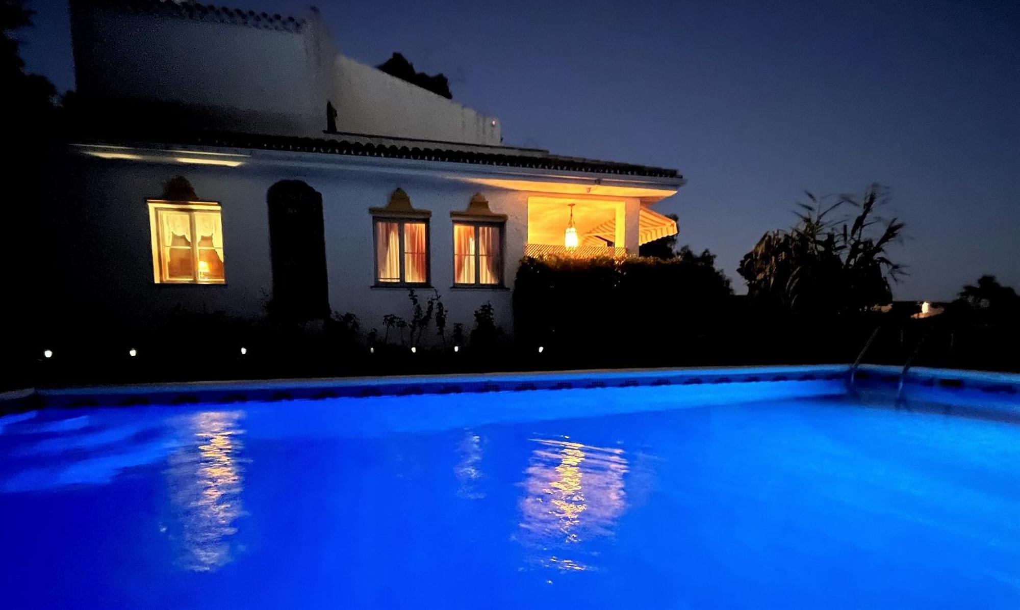Holiday Villa In 10 Min From Fuengirola Beach With Sea Views Pool Bbq Parking Wifi Aircon Big Garden 미하스 외부 사진