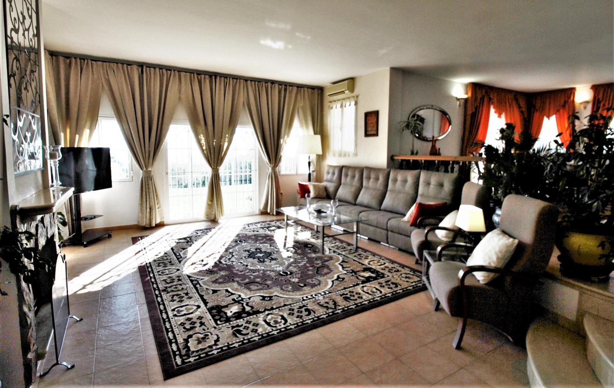Holiday Villa In 10 Min From Fuengirola Beach With Sea Views Pool Bbq Parking Wifi Aircon Big Garden 미하스 외부 사진