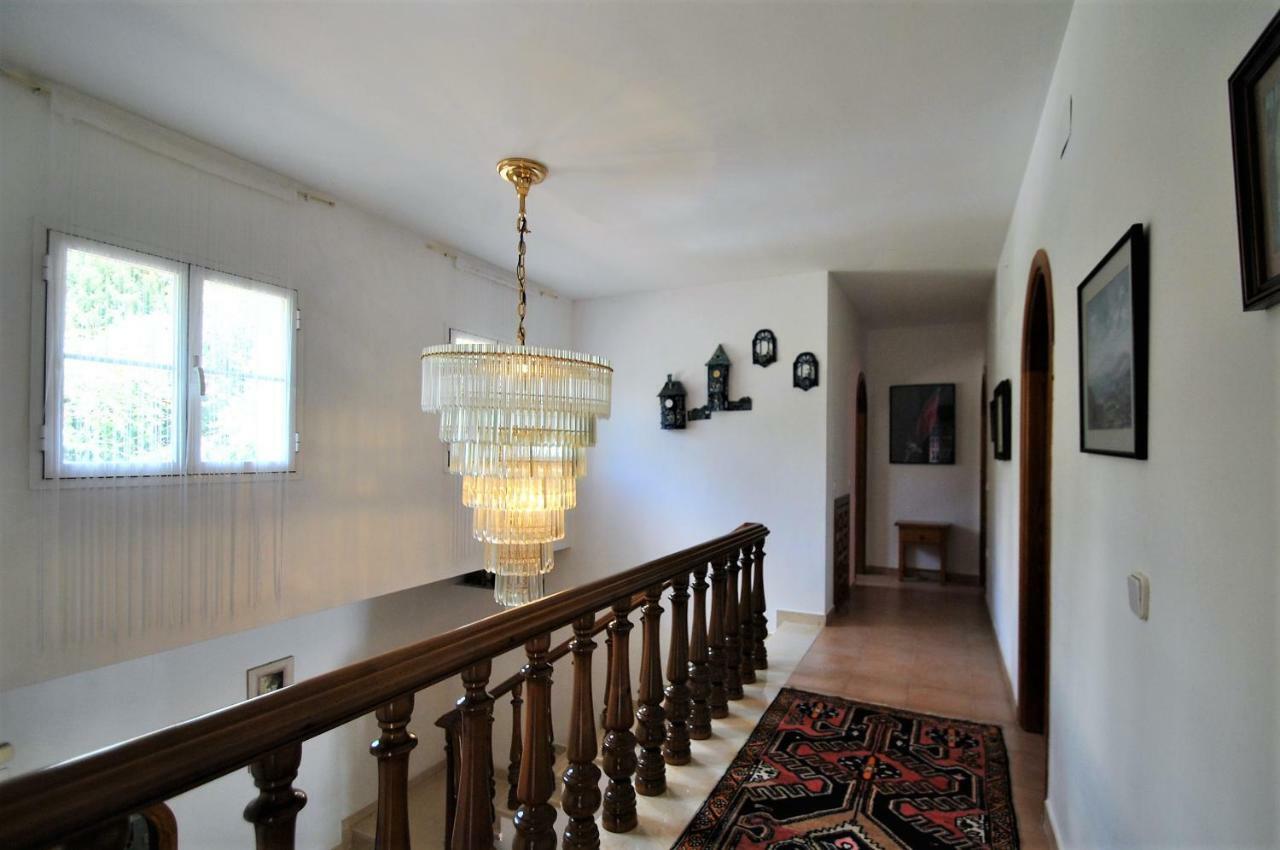 Holiday Villa In 10 Min From Fuengirola Beach With Sea Views Pool Bbq Parking Wifi Aircon Big Garden 미하스 외부 사진