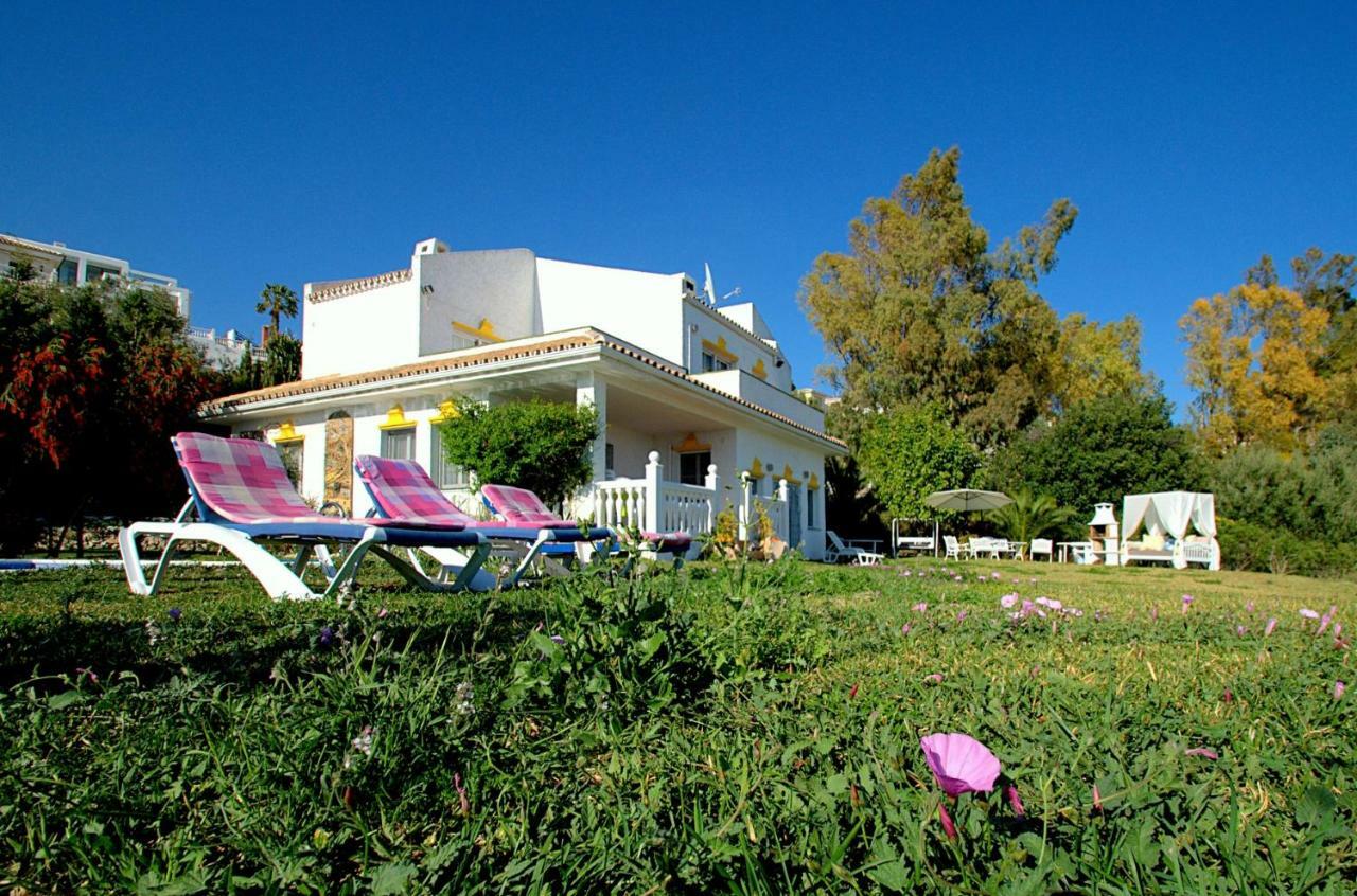 Holiday Villa In 10 Min From Fuengirola Beach With Sea Views Pool Bbq Parking Wifi Aircon Big Garden 미하스 외부 사진
